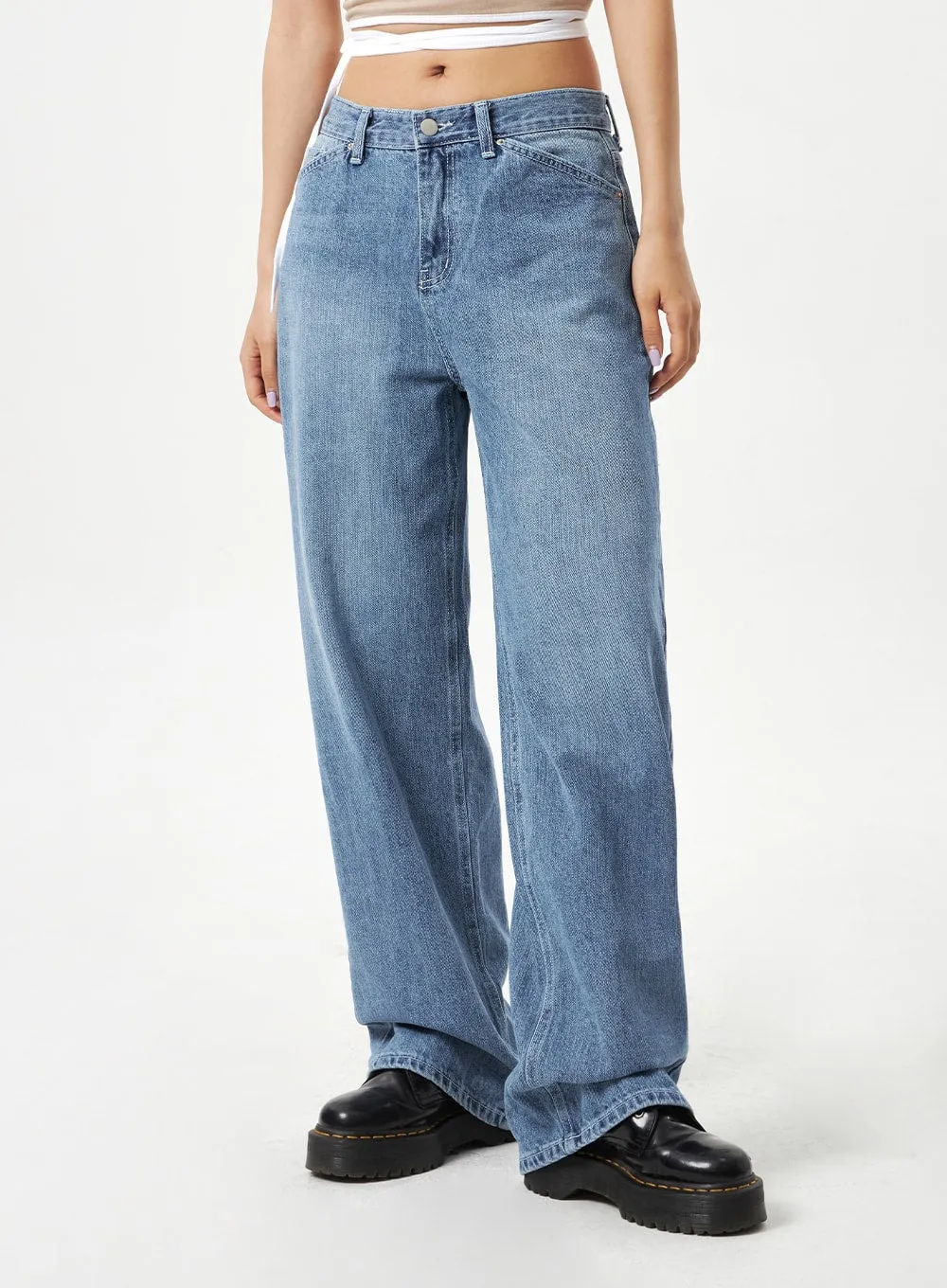 Low Rise Mid-Wash Jeans CA321 sold by Lewkin product image thumbnail 2