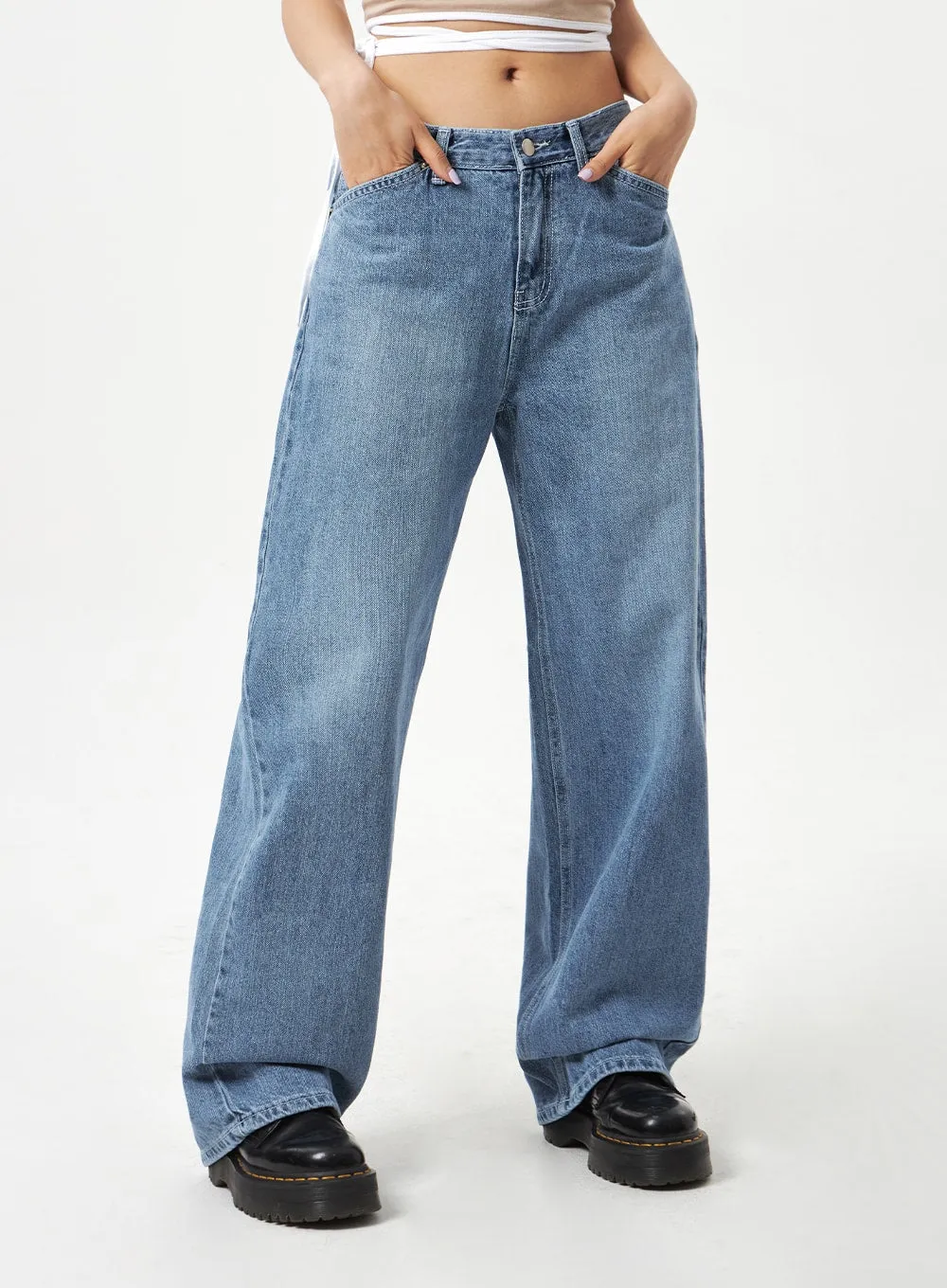Low Rise Mid-Wash Jeans CA321 sold by Lewkin product image thumbnail 5