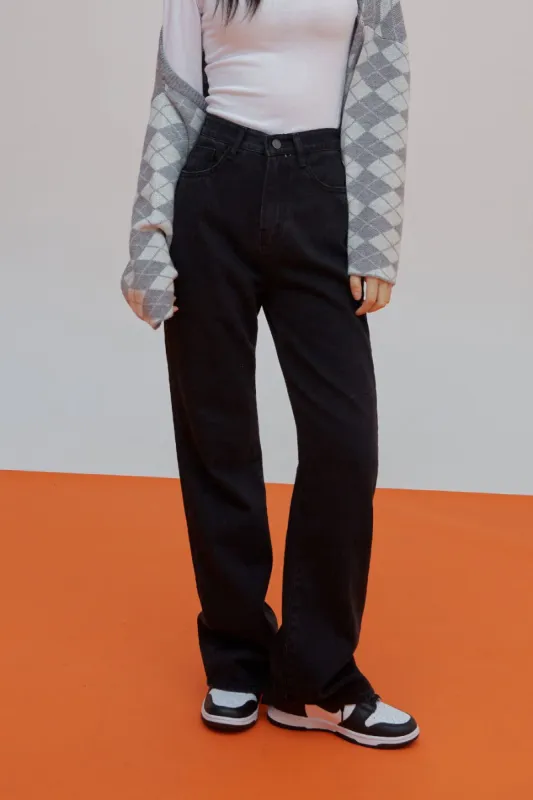 Straight Leg Pants J23 sold by Lewkin