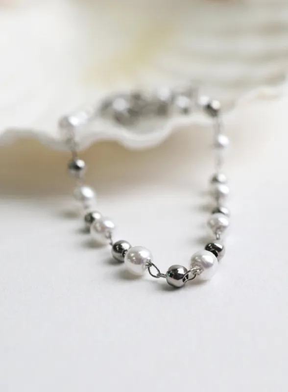 Narella Bracelet IL411 sold by Lewkin