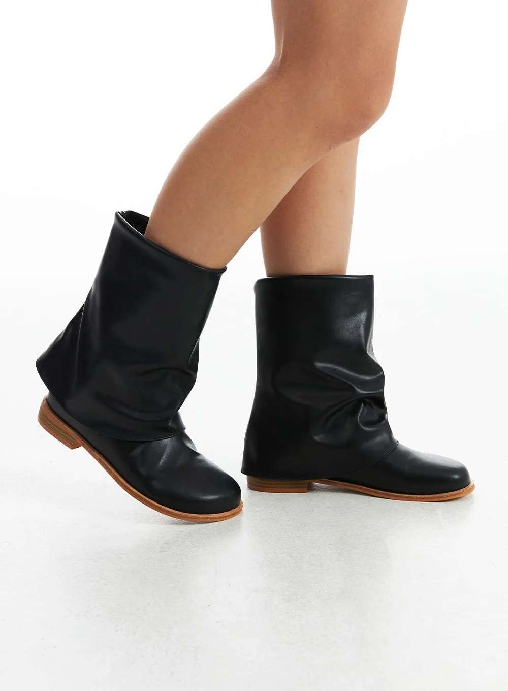 Slouched Leather Mid-Calf Boots CO318 sold by Lewkin product image thumbnail 2