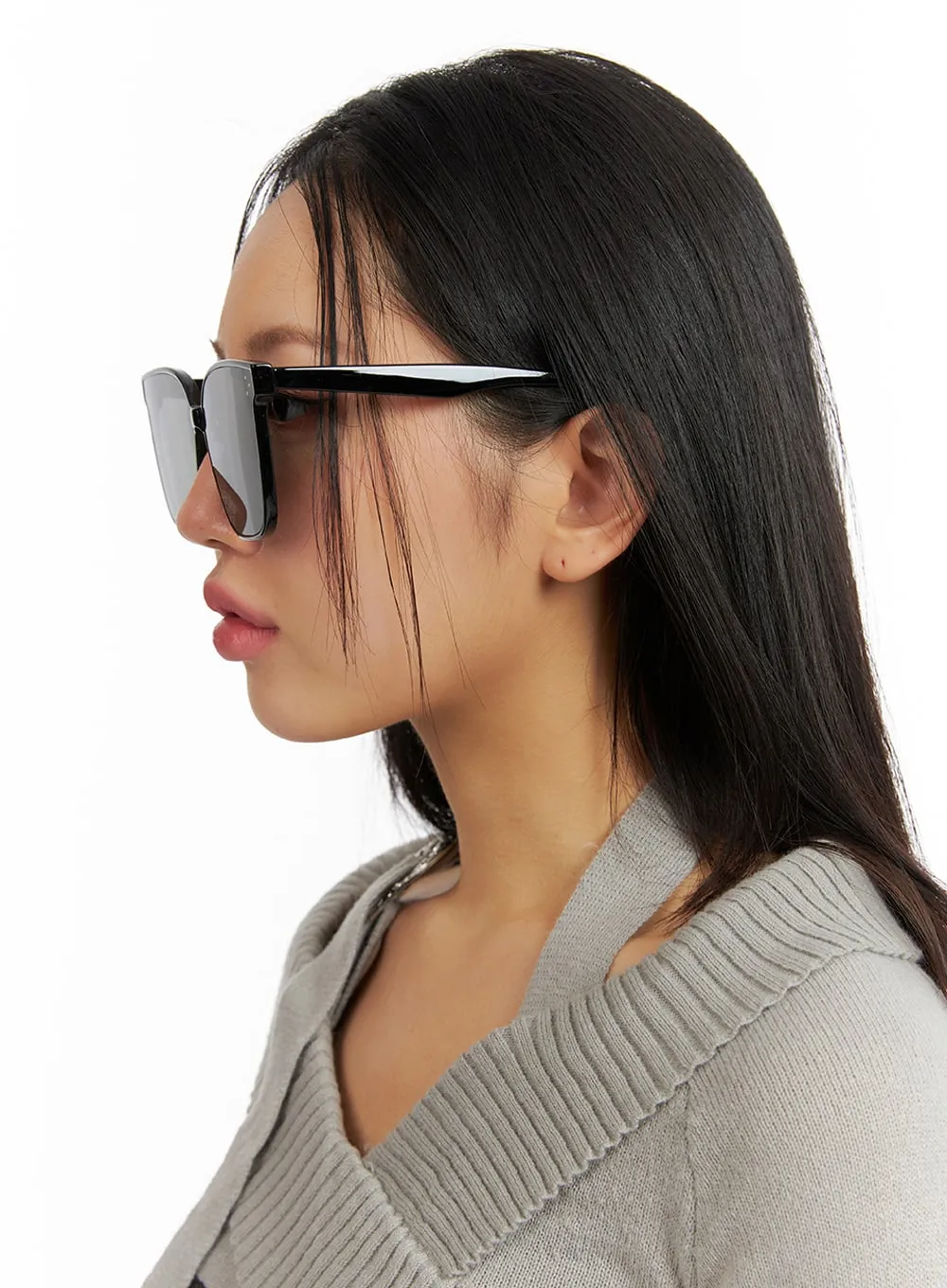 Simple Square Sunglasses IF421 sold by Lewkin product image thumbnail 2