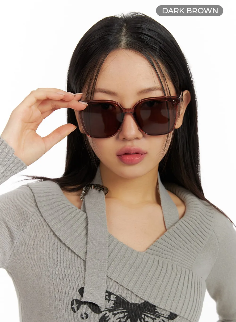Simple Square Sunglasses IF421 sold by Lewkin product image thumbnail 4