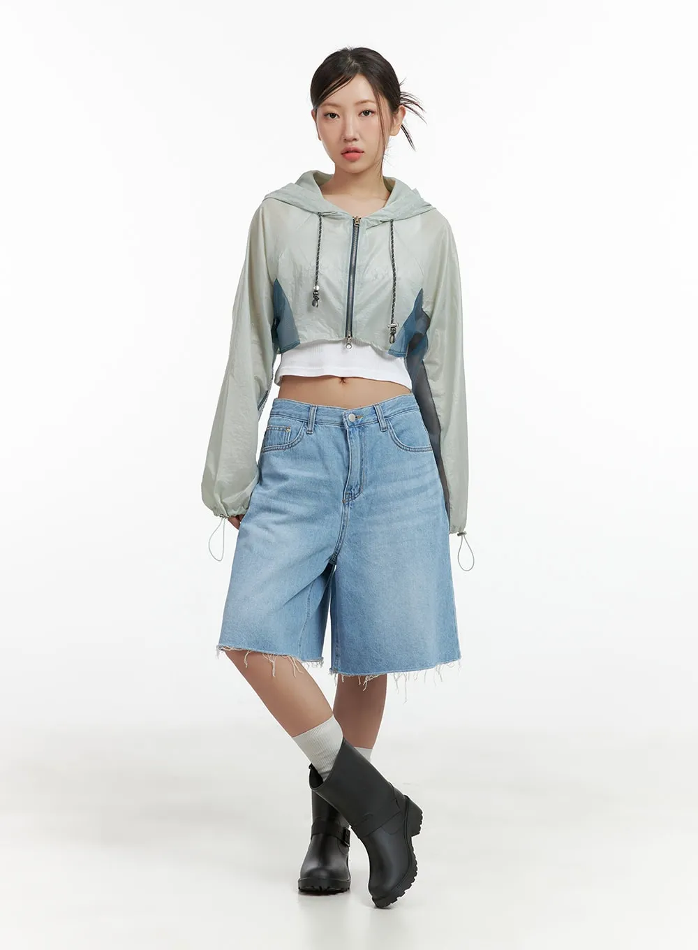 Activewear Hoodie Crop Jacket CL418 sold by Lewkin product image thumbnail 2