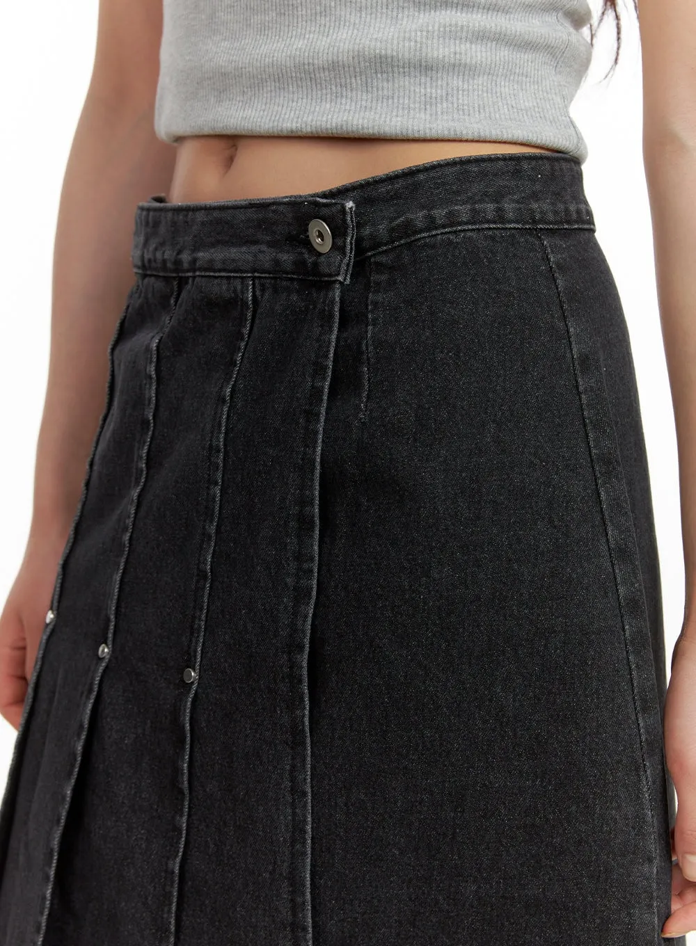 Pleated Denim Midi Skirt CY416 sold by Lewkin product image thumbnail 3