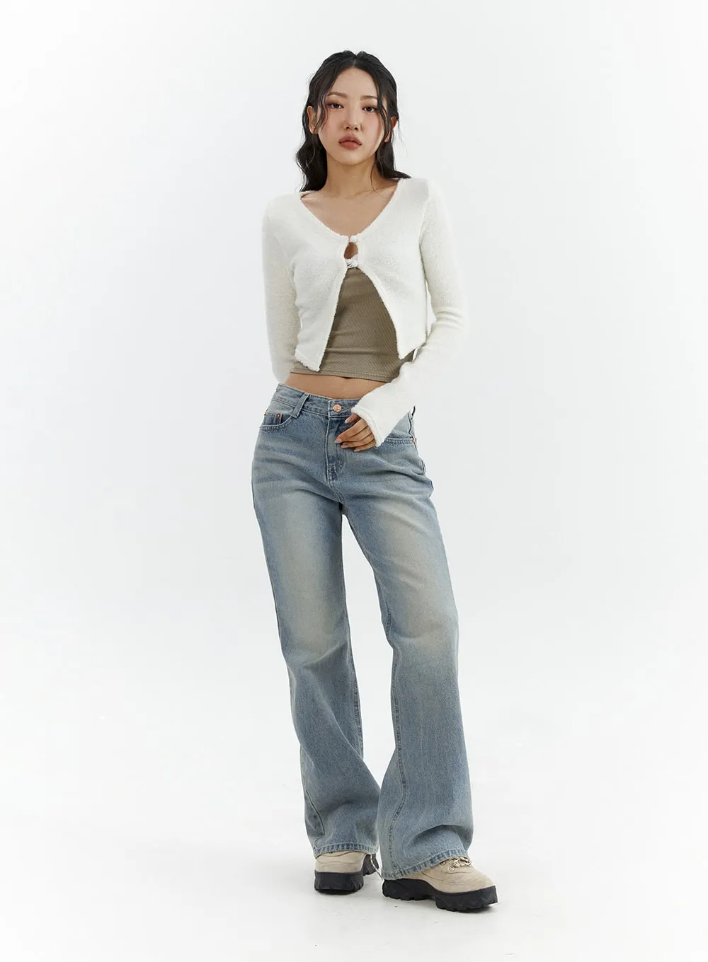 Low Waist Cargo Flare Jeans CJ423 sold by Lewkin product image thumbnail 4