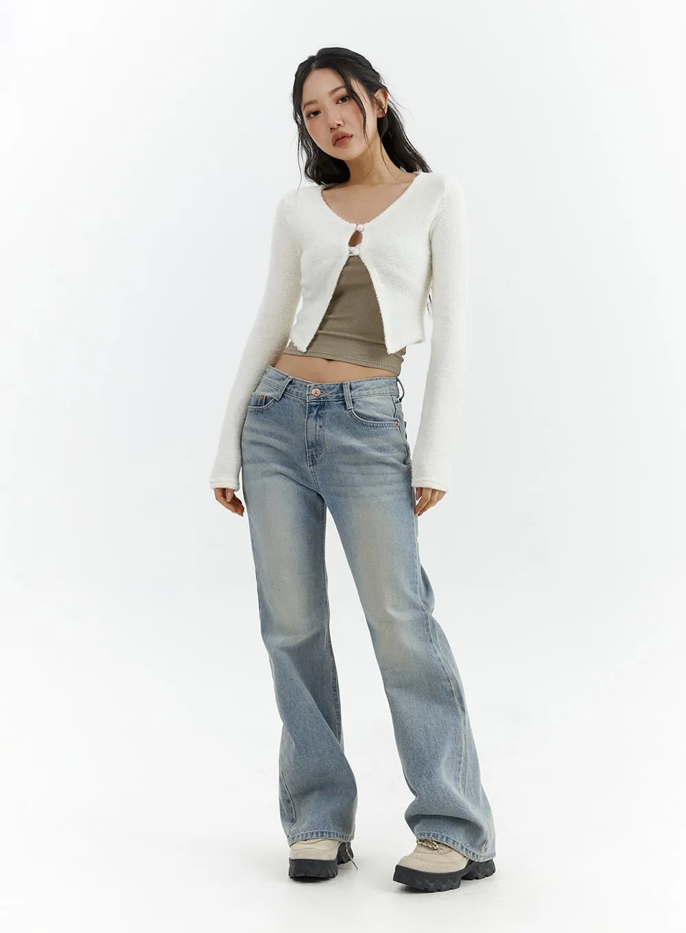 Low Waist Cargo Flare Jeans CJ423 sold by Lewkin product image thumbnail 3