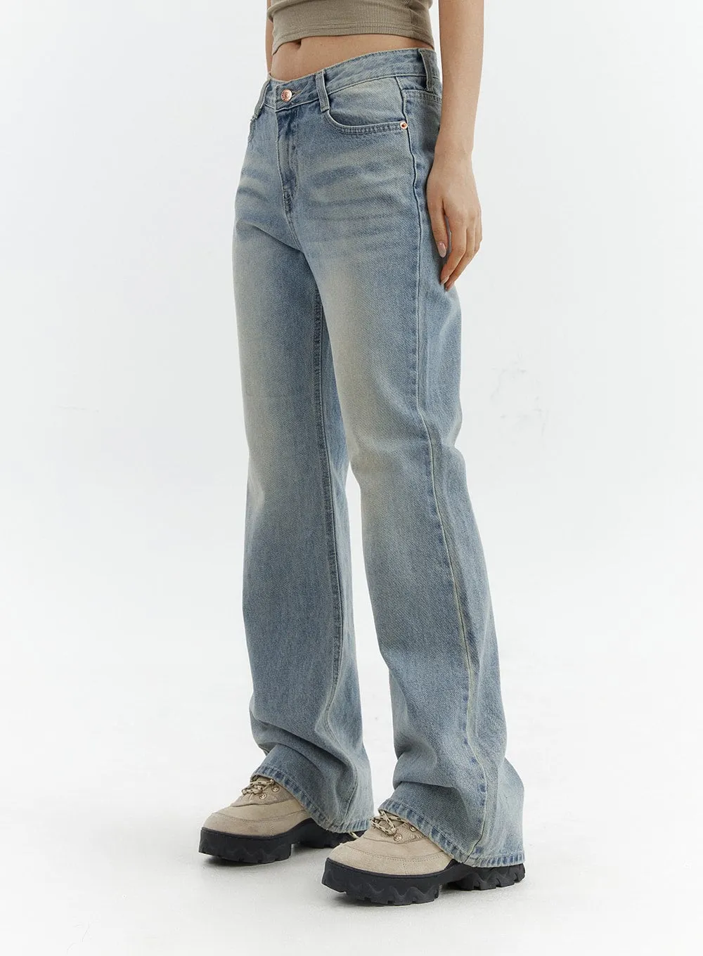 Low Waist Cargo Flare Jeans CJ423 sold by Lewkin product image thumbnail 2