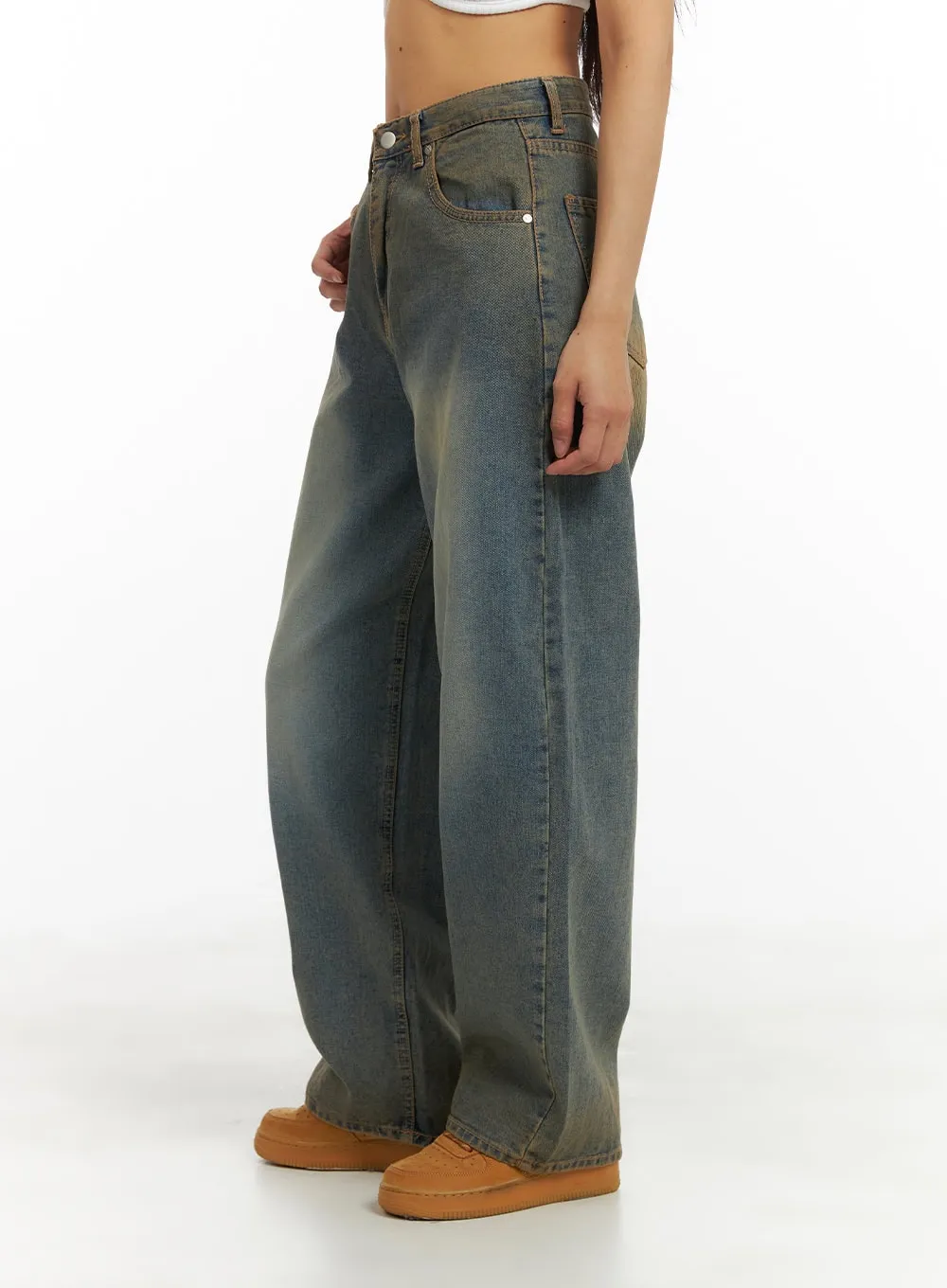 Low Rise Straight Jeans CA424 sold by Lewkin product image thumbnail 4