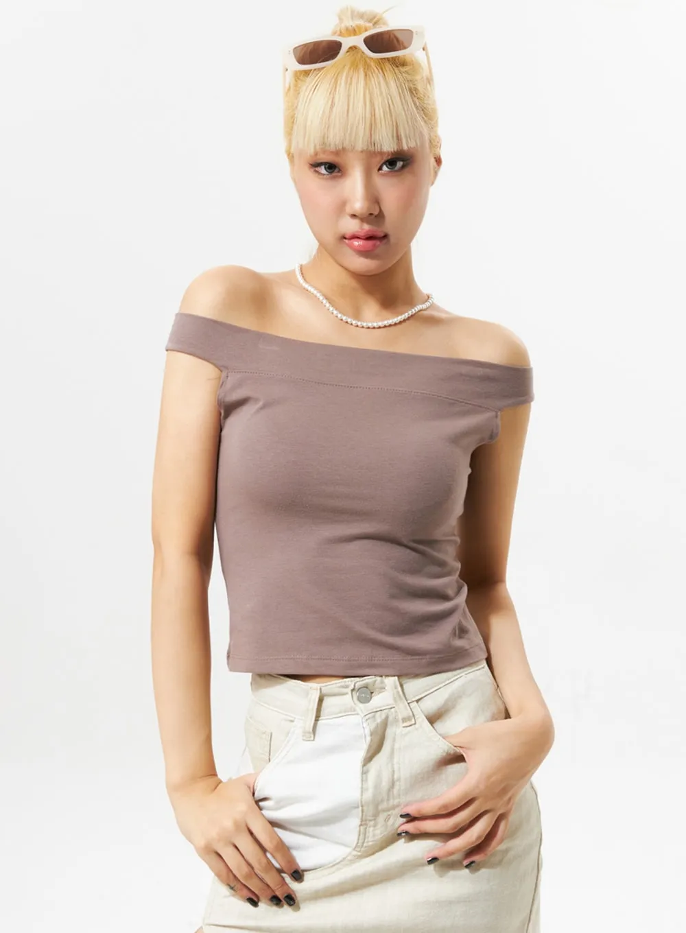Off-Shoulder Sleeveless Top IG302 sold by Lewkin