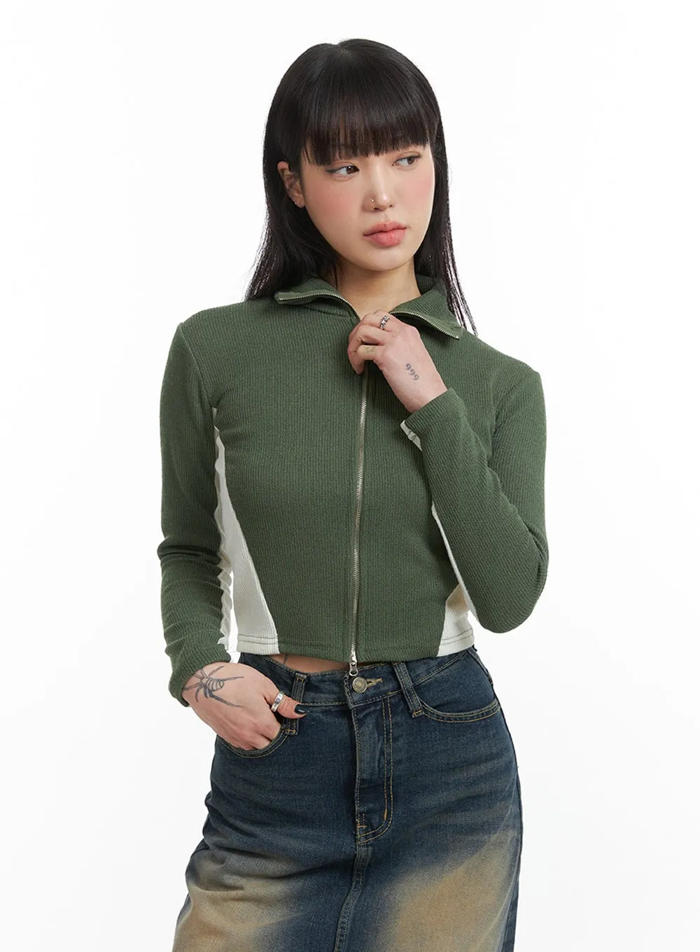 Contrasting High Neck Solid Zipper Cardigan IJ411 sold by Lewkin product image thumbnail 2