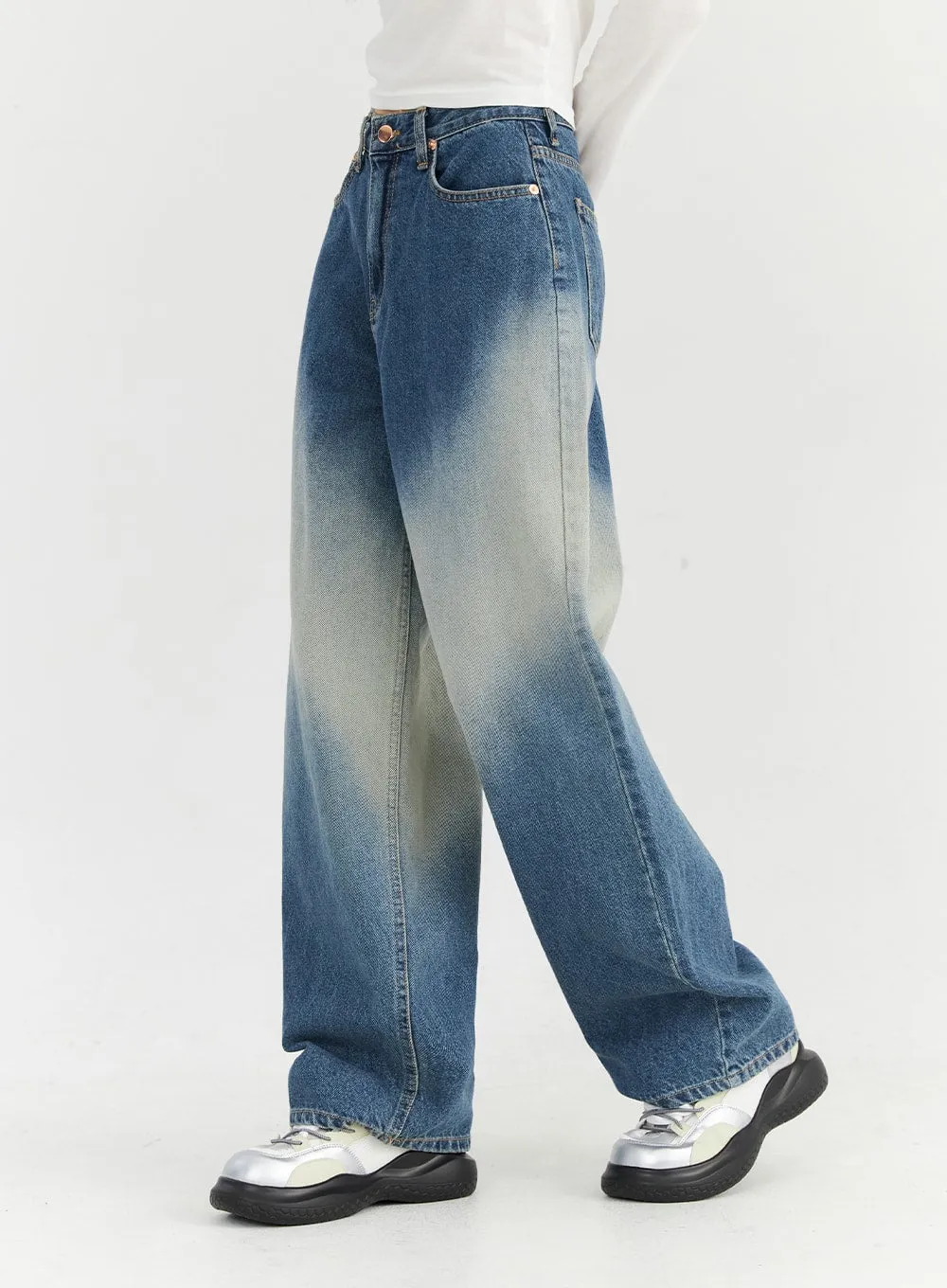 Washed Blue Wide Jeans CN307 sold by Lewkin product image thumbnail 5