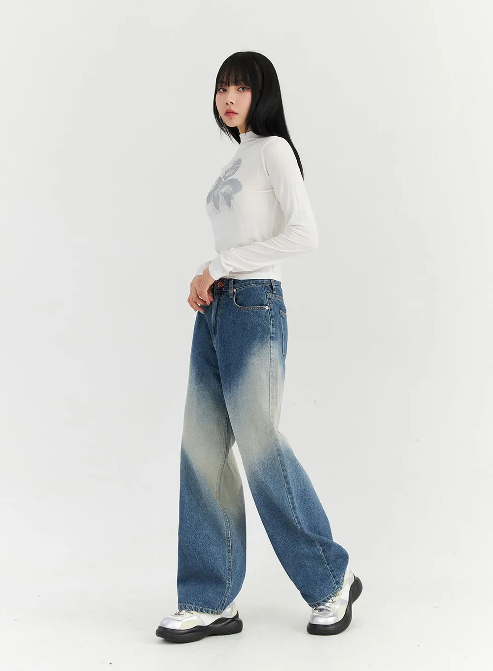 Washed Blue Wide Jeans CN307 sold by Lewkin product image thumbnail 3