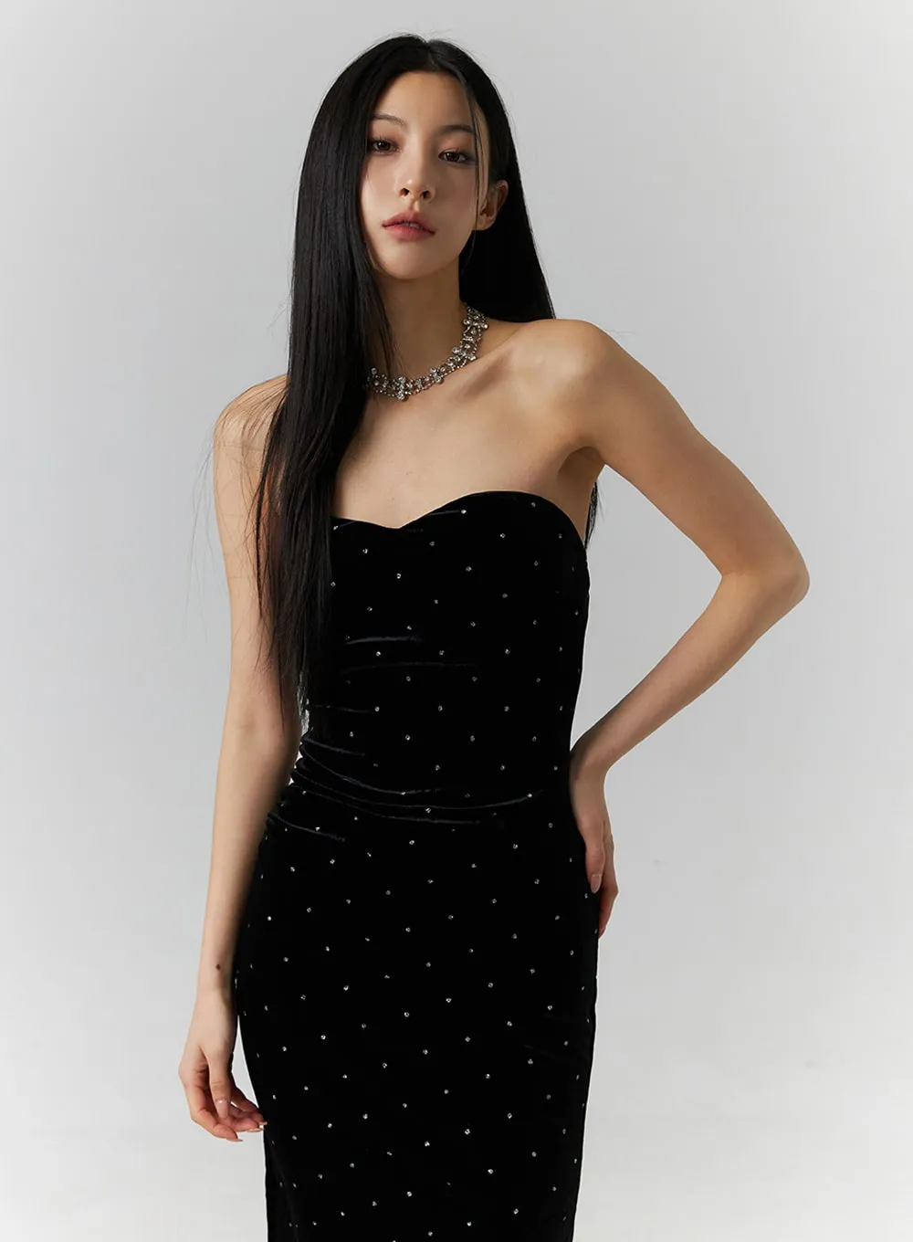 Velvet Sweetheart Tube Top Maxi Dress ID306 sold by Lewkin product image thumbnail 4