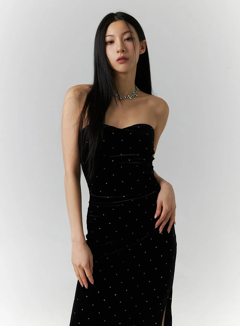 Velvet Sweetheart Tube Top Maxi Dress ID306 sold by Lewkin product image thumbnail 3