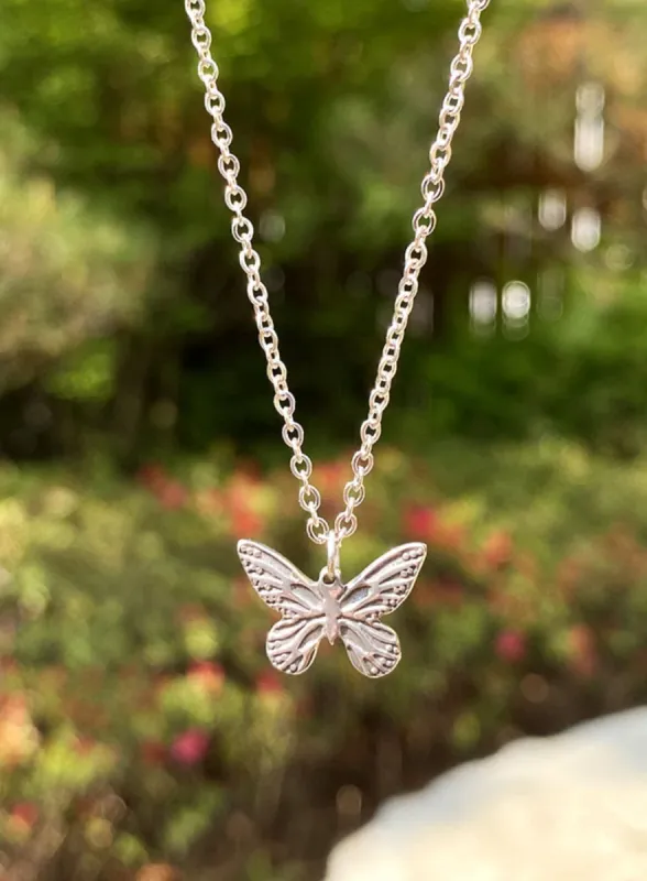 Biel Necklace IL403 sold by Lewkin