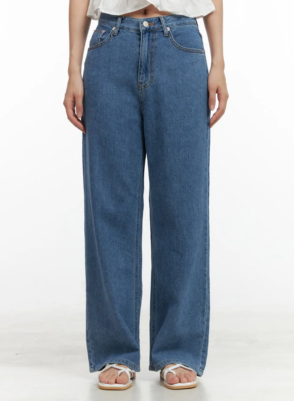 Classic Straight Jeans OU407 sold by Lewkin