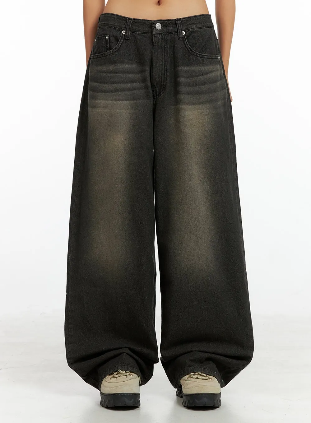 Ada Relaxed Washed Baggy Jeans IG405 sold by Lewkin product image thumbnail 2