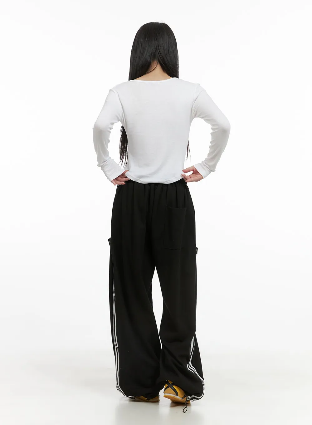 U-Neck Slim Fit Crop Tee CG430 sold by Lewkin product image thumbnail 4