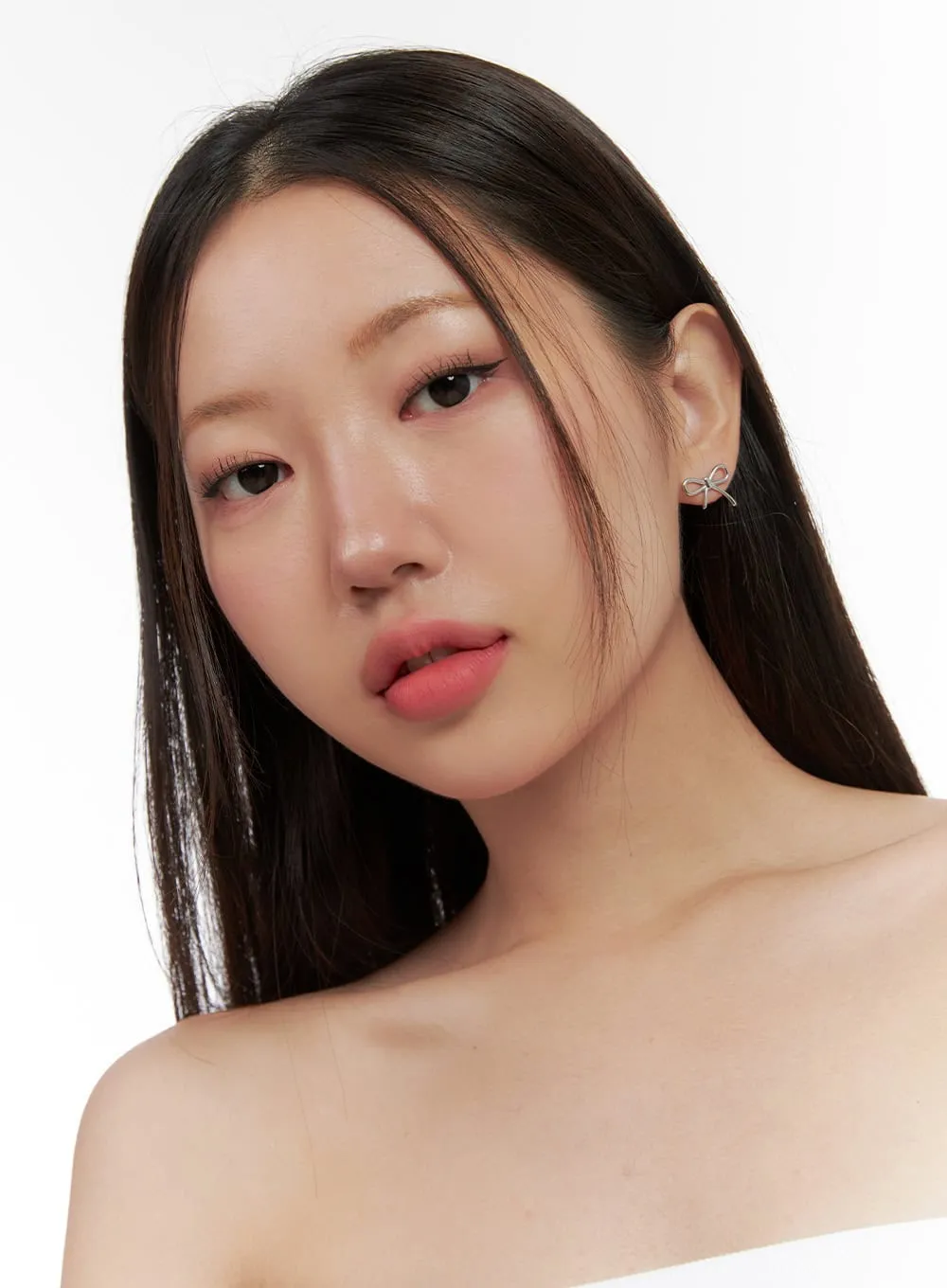 Luna Ribbon Earrings IS413 sold by Lewkin product image thumbnail 4