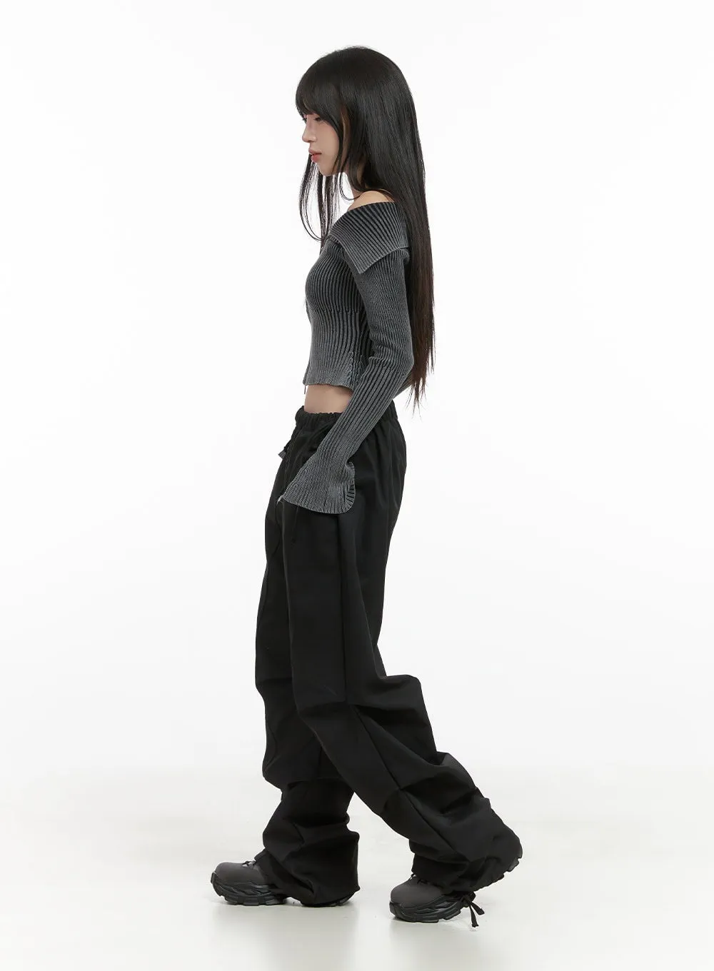 Pintuck Striing Banded Wide Fit Pants CS419 sold by Lewkin product image thumbnail 3