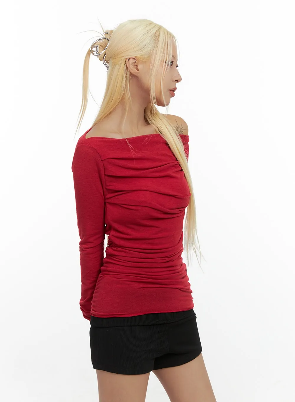 Chic Off-Shoulder Poly-Spandex Long Sleeve CS425 sold by Lewkin product image thumbnail 3