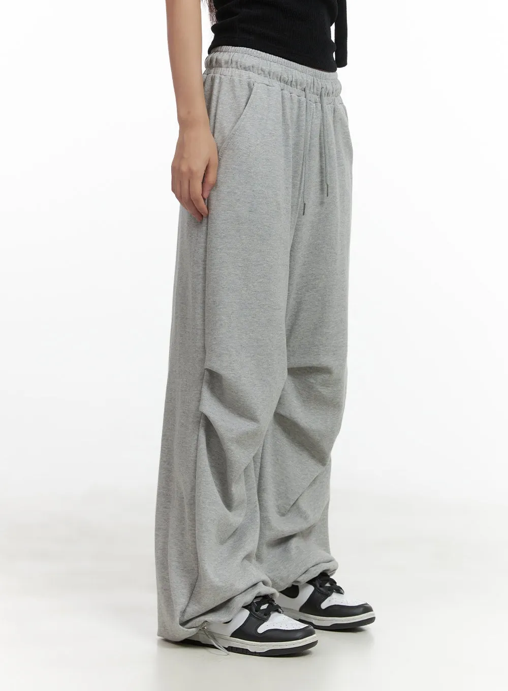 Pintuck String Wide Sweatpants CO404 sold by Lewkin product image thumbnail 5