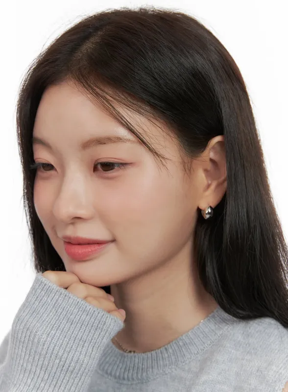 Poppy Earrings IO404 sold by Lewkin