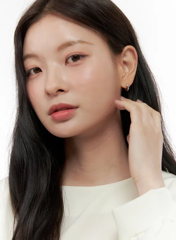 Amelia Earrings IO404 sold by Lewkin