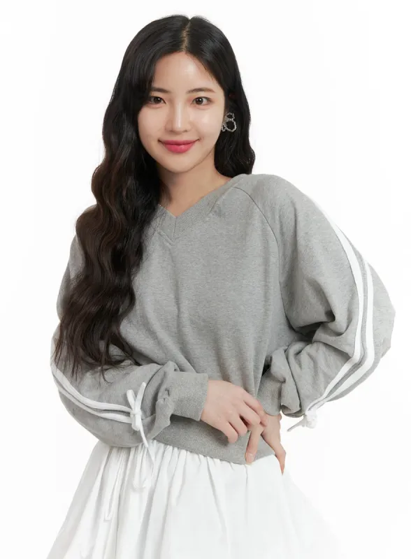 Ribbon Stripe Sweatshirt OM422 sold by Lewkin