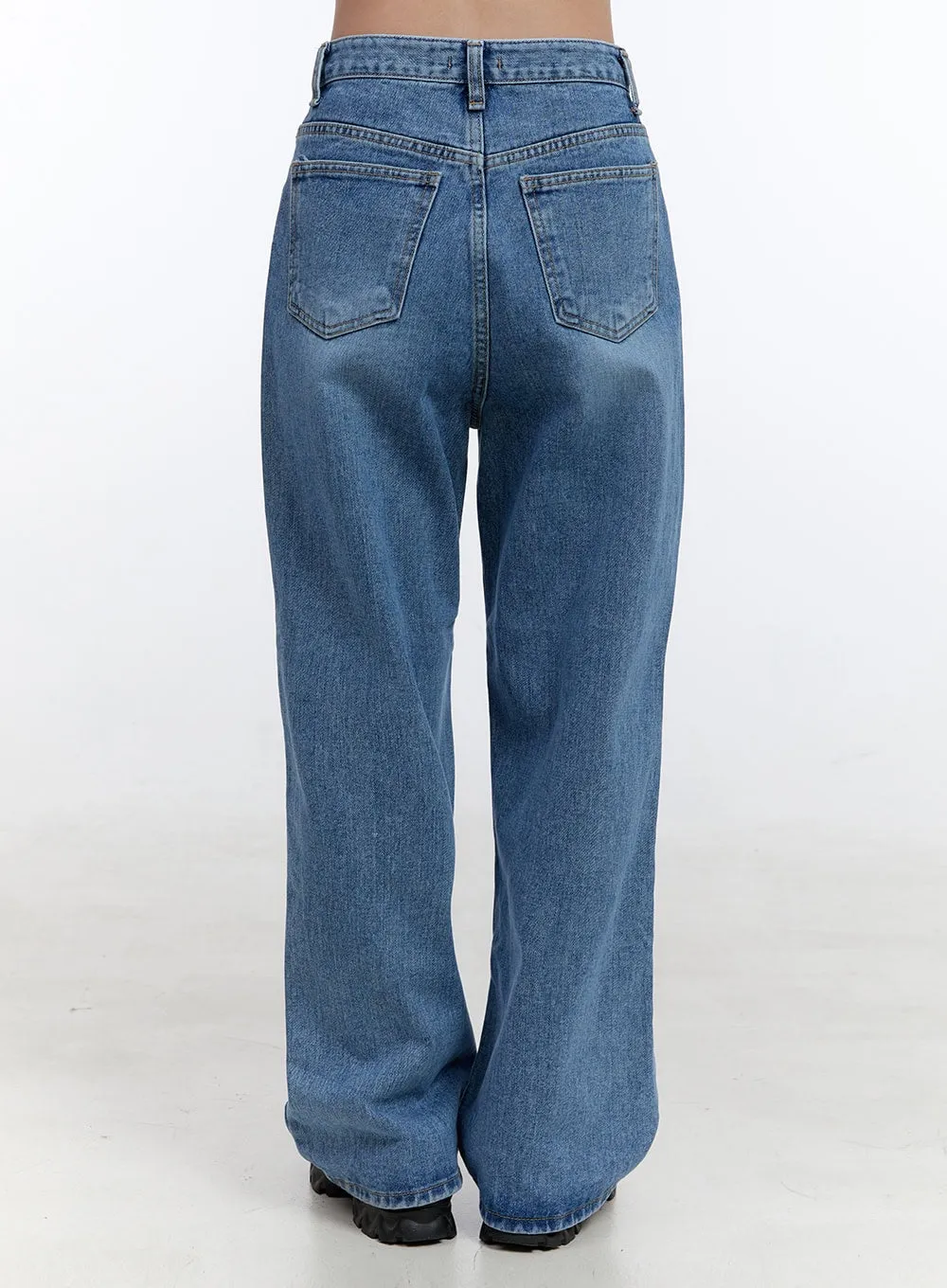 Brynn Light Washed Wide Leg Jeans OO407 sold by Lewkin product image thumbnail 5