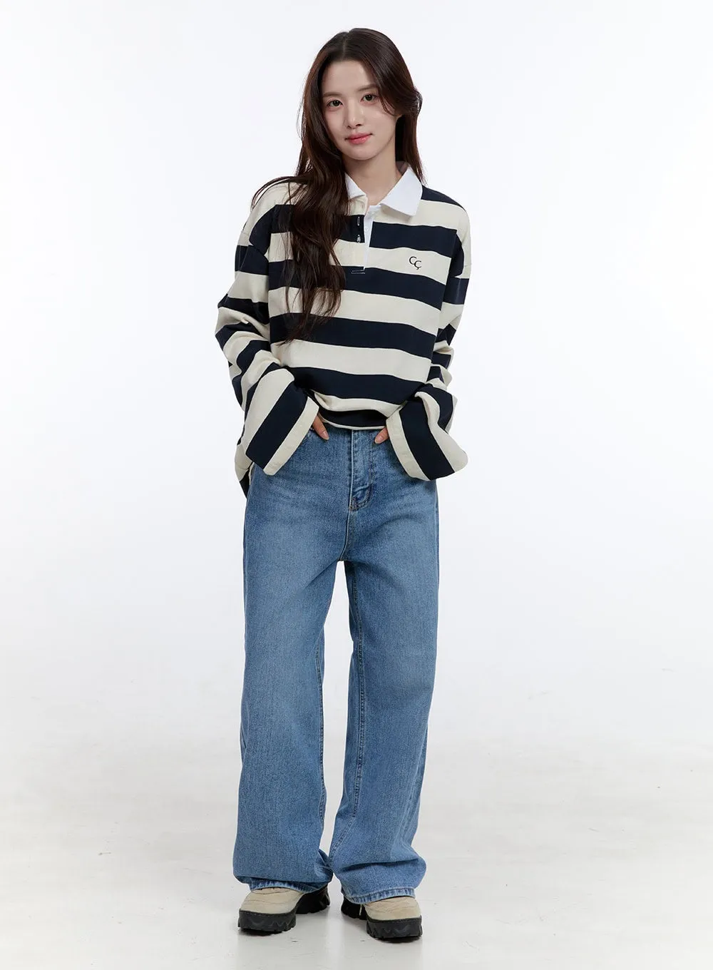 Brynn Light Washed Wide Leg Jeans OO407 sold by Lewkin product image thumbnail 2