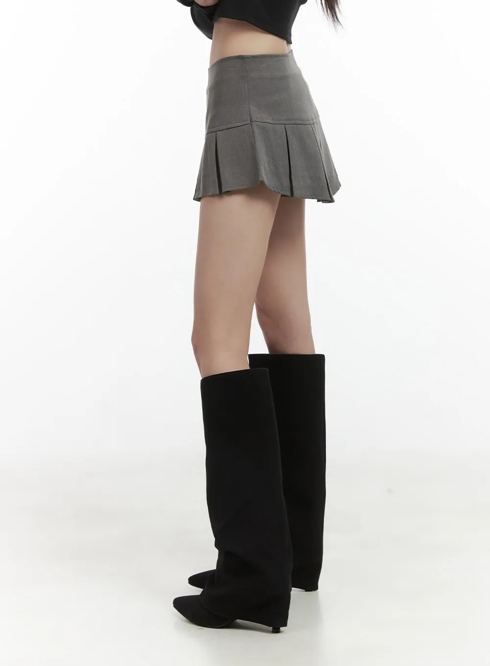 Low Rise Pleated Mini Skirt CO410 sold by Lewkin product image thumbnail 3