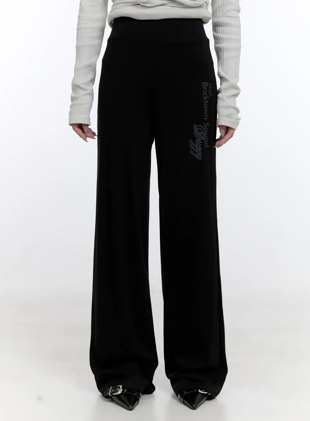 Straight-Fit Printed Sweatpants CO418 sold by Lewkin