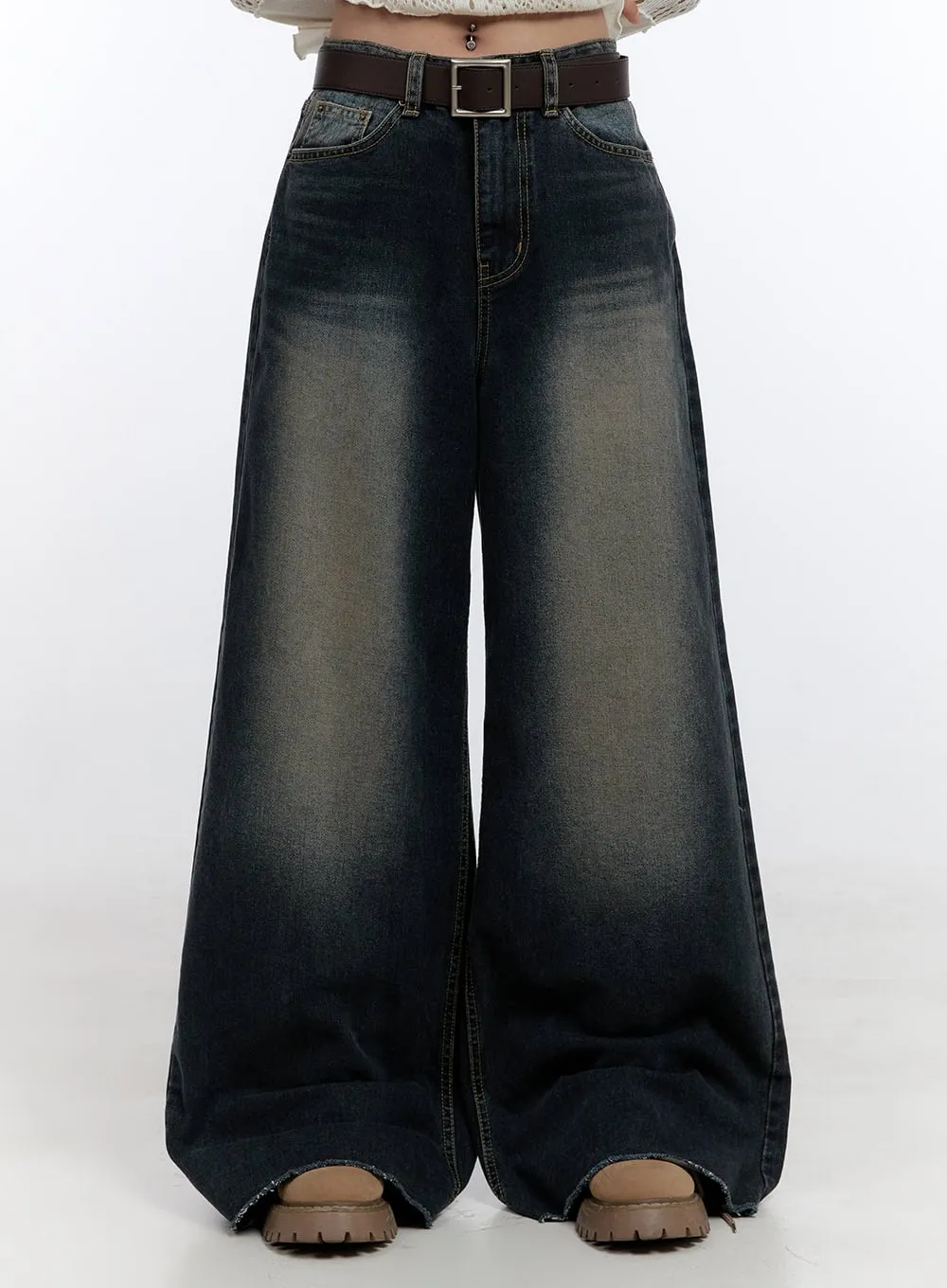 Amara Extra Wide Jeans CO422 sold by Lewkin