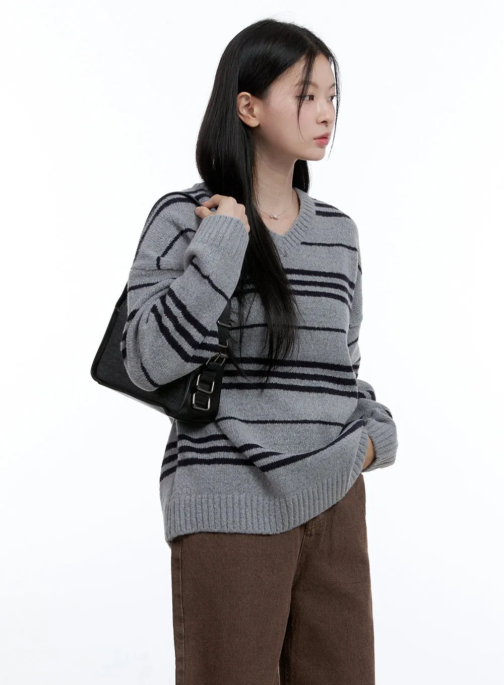 Buckle Chic Shoulder Bag OO429 sold by Lewkin product image thumbnail 2
