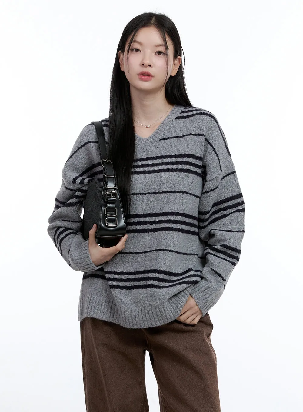 Buckle Chic Shoulder Bag OO429 sold by Lewkin