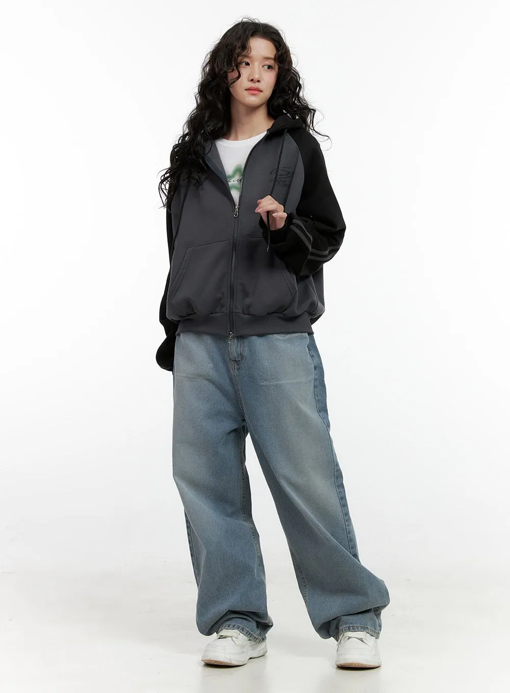 Taryn Chic Wide-Leg Jeans ON404 sold by Lewkin product image thumbnail 3