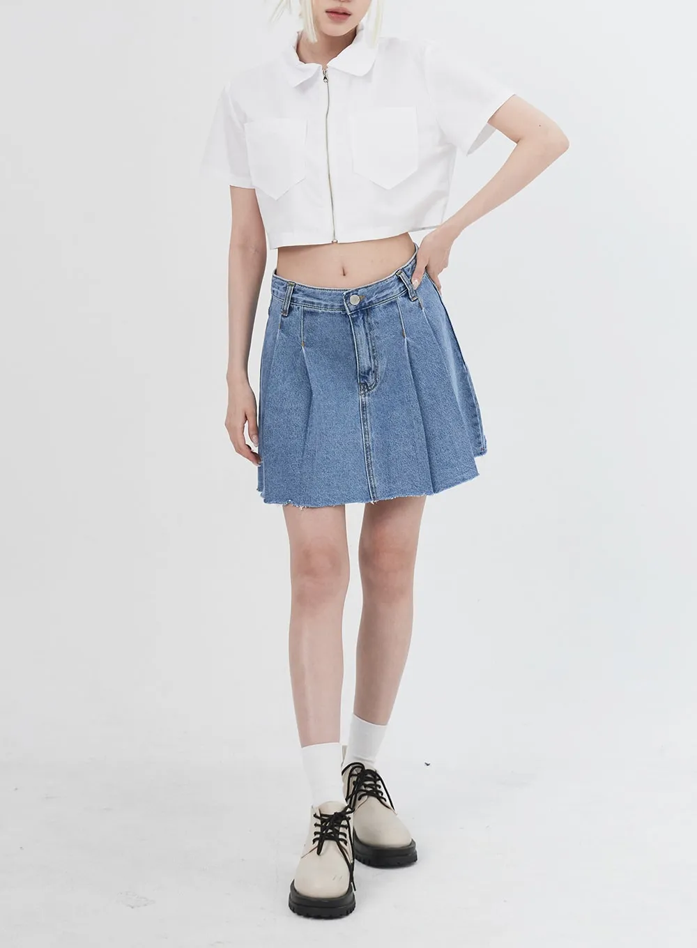 Zip-Up Cropped Shirt IU313 sold by Lewkin product image thumbnail 3
