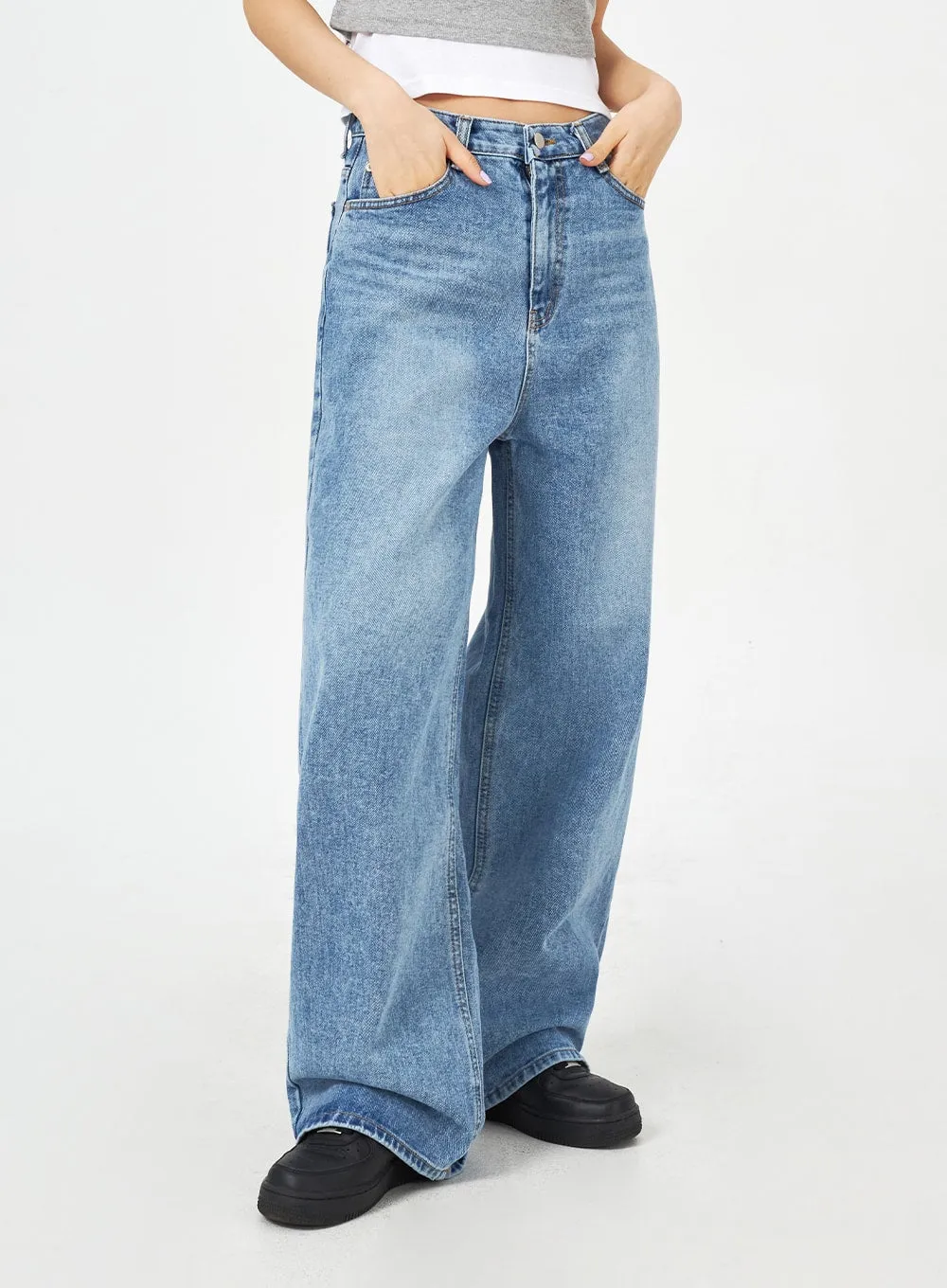 Mid-Wash Bootcut Jeans CM323 sold by Lewkin product image thumbnail 5