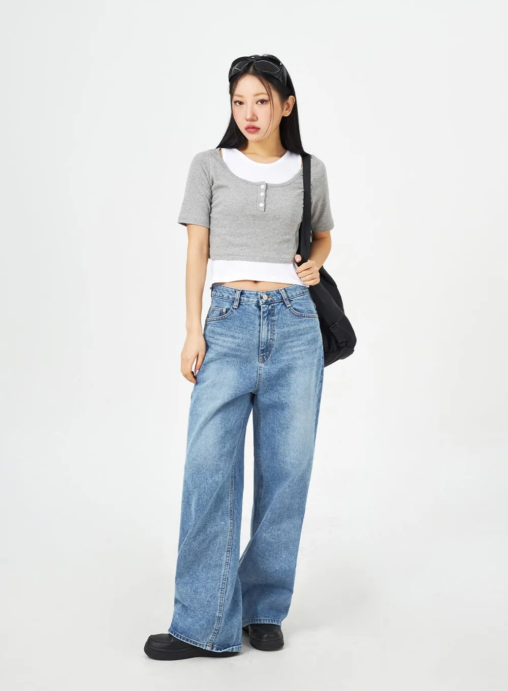 Mid-Wash Bootcut Jeans CM323 sold by Lewkin product image thumbnail 4