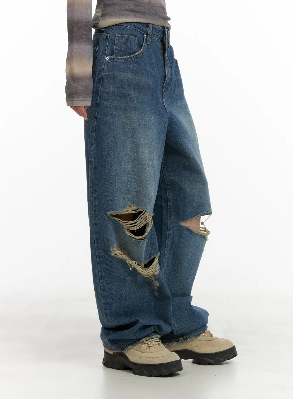 Ripped Wide Fit Baggy Jeans CA426 sold by Lewkin product image thumbnail 4