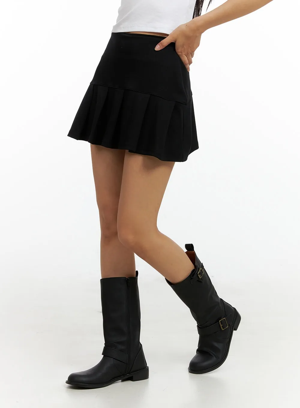 Pleated Mini Skirt IL419 sold by Lewkin product image thumbnail 2