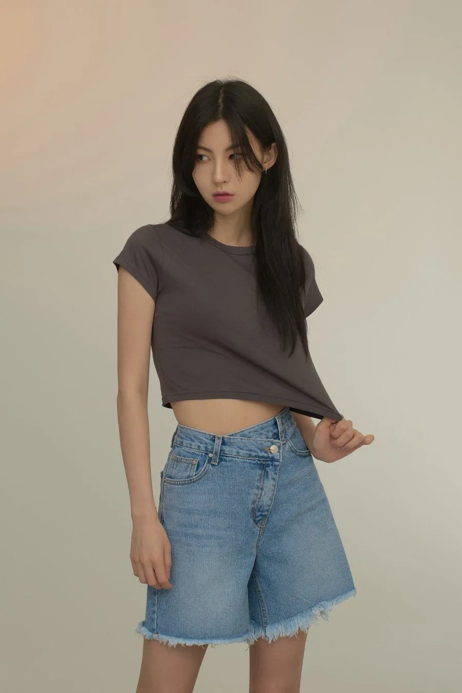 Basic Cotton Cropped T-shirt CA04 sold by Lewkin product image thumbnail 2