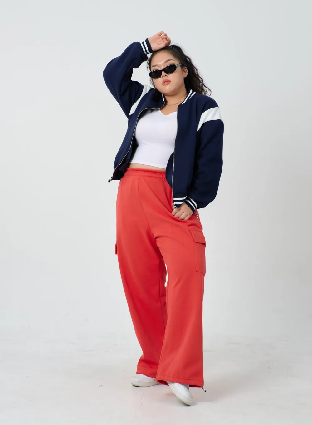 Plus Two Color Zipper Sweatshirt ID27 sold by Lewkin product image thumbnail 4