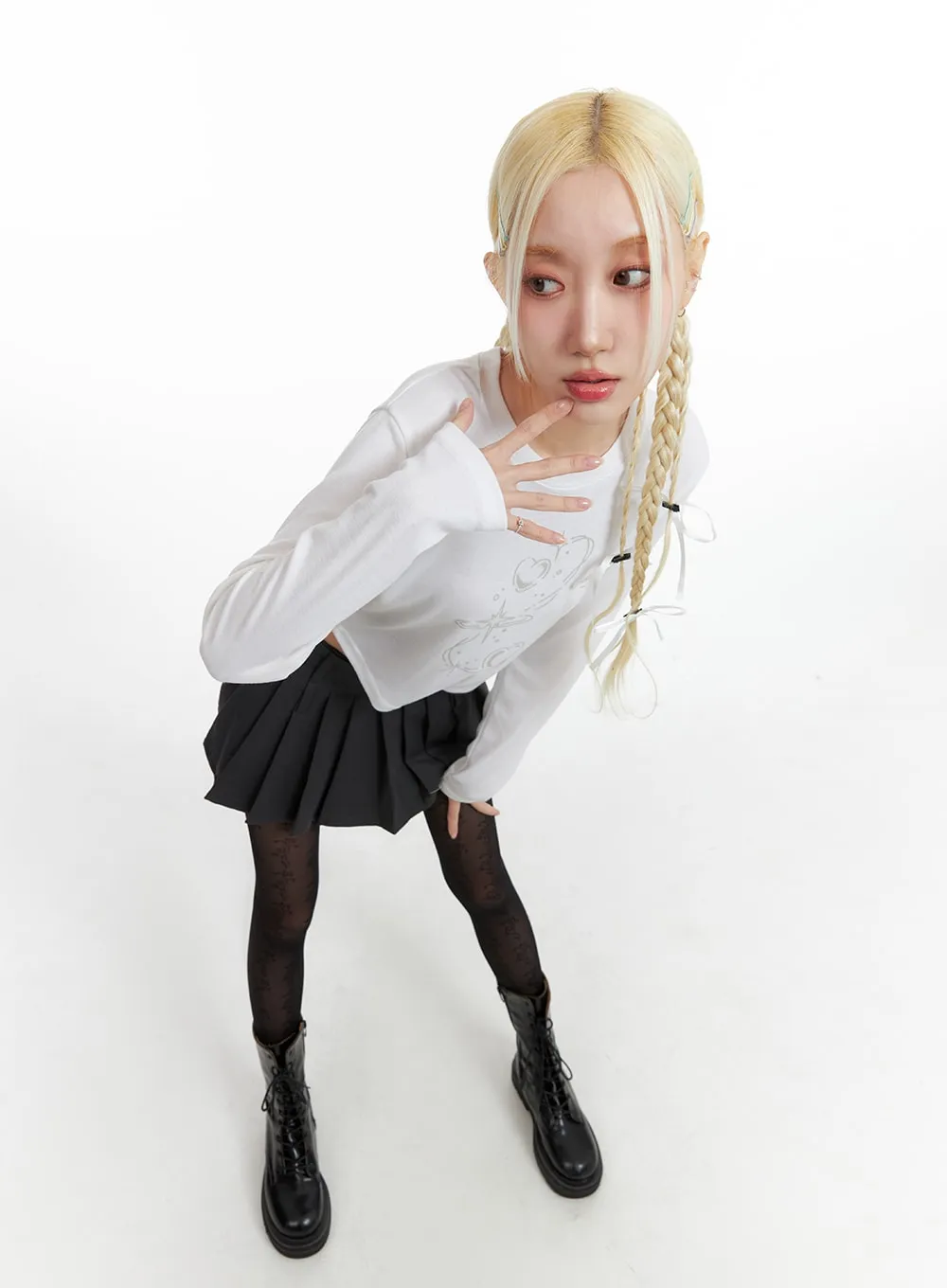 Graphic Cropped Long Sleeve IF408 sold by Lewkin