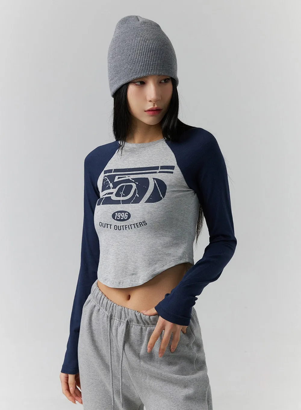 Round Neck Number Graphic Streetwear Long Tee ID305 sold by Lewkin product image thumbnail 3