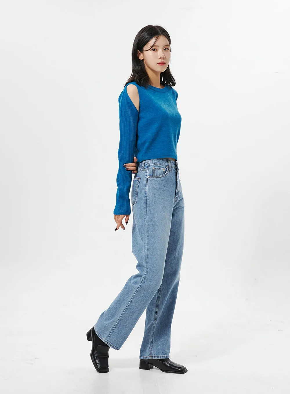 Straight Leg Jeans OO312 sold by Lewkin product image thumbnail 4