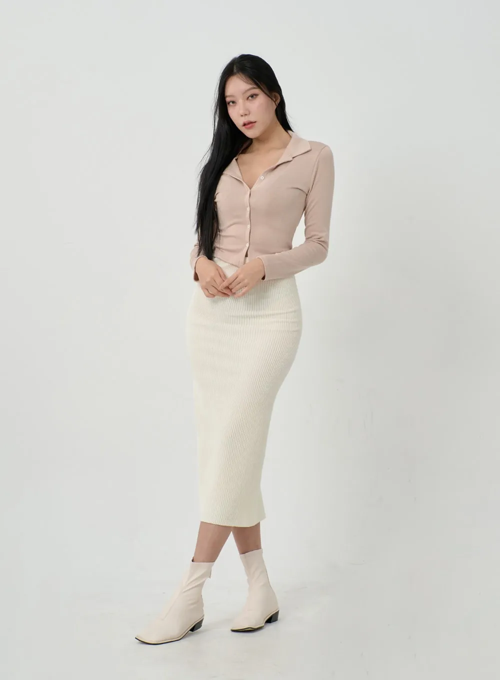 Back Slit Ribbed knit Maxi Skirt ID22 sold by Lewkin product image thumbnail 5