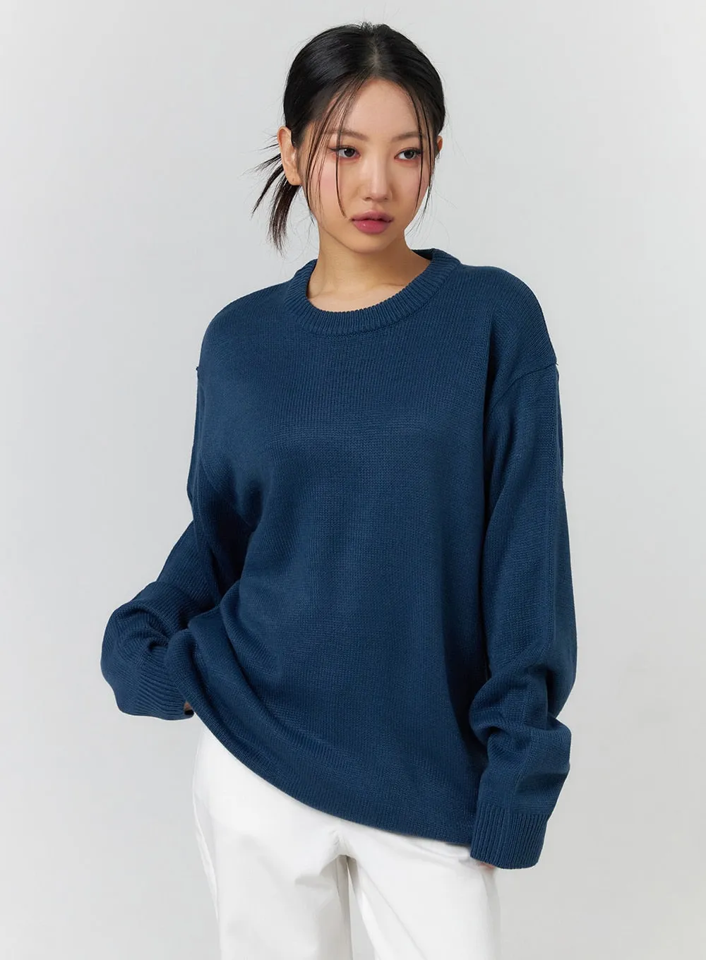 Cozy Oversized Unisex Sweatshirt CF401 sold by Lewkin product image thumbnail 2